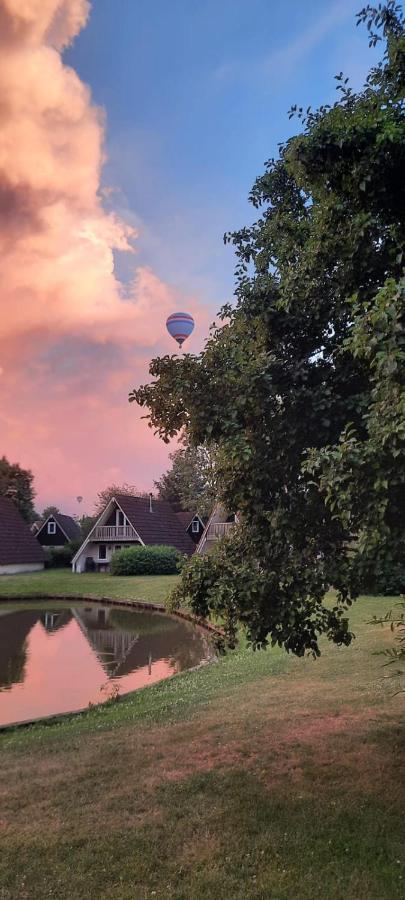 Vijverzicht 218 Met Whirlpool Gramsbergen Dış mekan fotoğraf